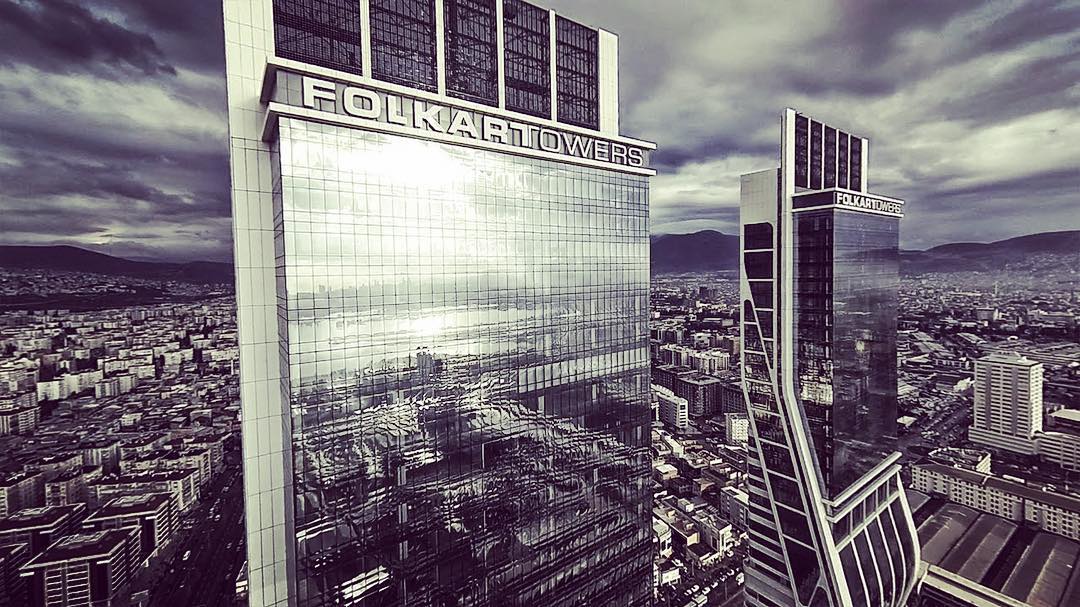 Custom Design has moved to Folkart Towers! We are happy to announce that our new office is just opened. You can now visit us at the second tower 37th floor. This is the beginning of a totally new era for us, thank you all!
.
.
.
.
.
.
.
.
.
.
.
#office #design #designoffice #designagency #newaddress #folkarttowers #skyscraper #photography #monochrome #business #izmir #folkart #customdesign #customdesigntr